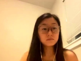 Amateur Asian Webcam Strip Masturbation