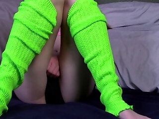 Amateur Young Teen Solo Masturbation On Her Livingroom