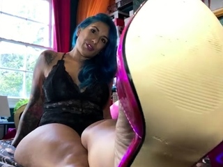 Goddess Penelope – Toetally Owned By My Feet