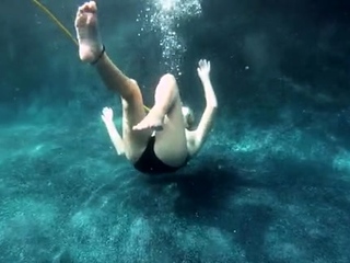 Sexunderwater - Sarah Jackson - Scuba Training