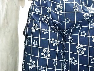 Hot Indian Desi Girl Takes A Sexy Bath