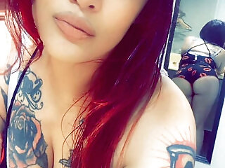 In The Hotel Room Bien Caliente Cloe Arellano Photos