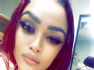 In The Hotel Room Bien Caliente Cloe Arellano Photos