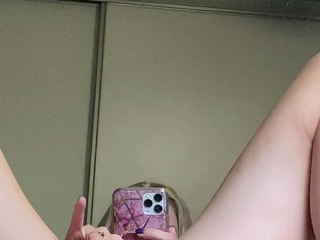 Amateur Webcam Girl Fingering