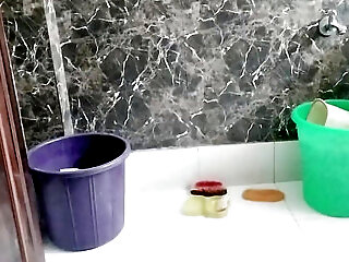 Nahati Hui College Girl Ka Video Bna Liya