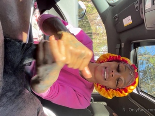 Blonde Amateur Finger Fucked Outdoors In Public