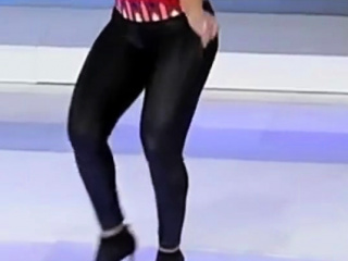 Impossibly Hot Ass In Spandex Tights Leggings Shaking