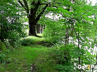 Tree Pee By Got 2 Pee Where Girls Come To Piss