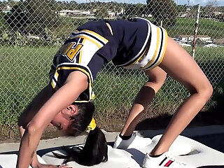 Cheerleader Pretzel #flexible With Viva Athena