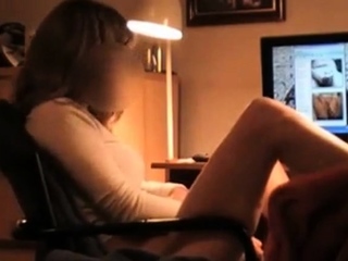 Masturbation Devant Un Film X