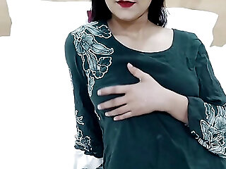 Soyi Step Sister Ke Bur Me Ungali Daalte Dekh Liya
