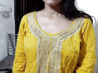 Desi Aunty Ko Paise Dekar Lalchi Ko Chod Kar Pregnant Kar Diya