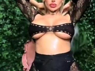 Amateur Blonde Tattooed Babe Toying Her Big Cunt