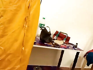 Desi Indian Tamil Hotwife Teases Sugar Daddy In Pink Bra And Saree With Navel Show At Hotel!