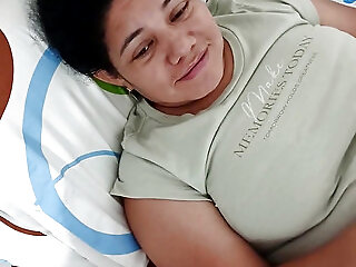 Beautiful Girl Deepthroat Sucker