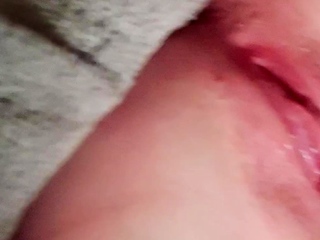 Masturbating Loving Babe Solo Toy Plays With Enthusiasm