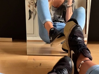 Lesbian Foot Fetish Trio