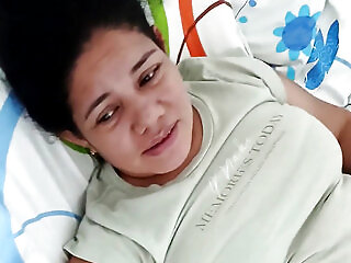 Beautiful Girl Deepthroat Sucker