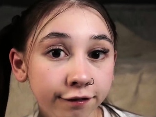 Hot Amateur Webcam Teen Masturbates For Their Fans
