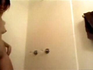 Cute Girl Masturbate In Bathroom
