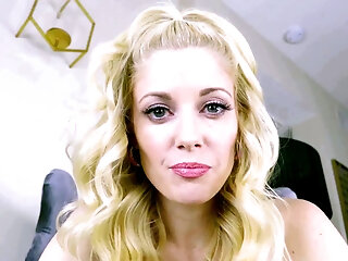 Amateur Blonde Having Solo Pleasure