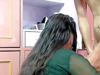 Desi Girl Was Doing Makeup I Gave Love Shoots From Behind Full Hot Real Homemade Video With Hindi Audio
