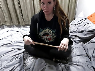 Amateur Mom Does Her First Dick Rating Video For A Fan