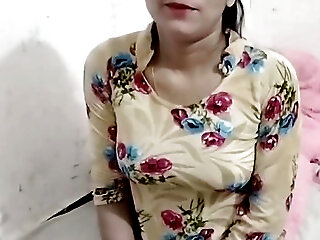 Buaa Ki Step Daughter Ko Ghar Me Band Kar Ke Pel Diya