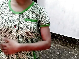 Bhabhi Ko Ghar Me Band Kar Ke Jabar Dasti Pela