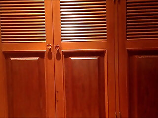 Awesome Butt Popping Cam Solo