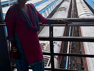 Bhabhi Se Bahane Se Bula Kar Kiya Mere Saath Sex ?