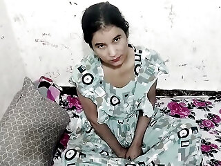 Desi Aunty Ko Saman Dene Ke Bahane Pel Diya