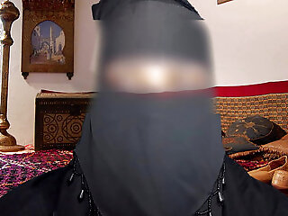 Bangladeshi Girl Wearing Burqa Comes To Saudi Arabia And Gets Fucked At Home For Money