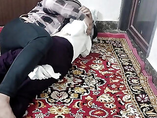 Soyi Hui Step Sister Ke Bur Me Land Daal Diya
