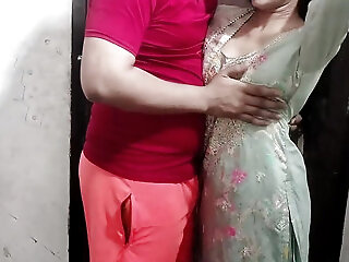 Indian Muslim Girl Ko Paise Dekar Jabar Dasti Pela